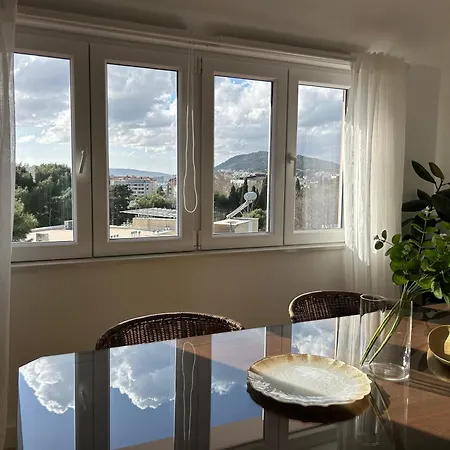 Penthouse Bavis - Brand New Luxurious 3-br - Location In The Center Next To The - Sea View - Buralux Properties Apartmán Split